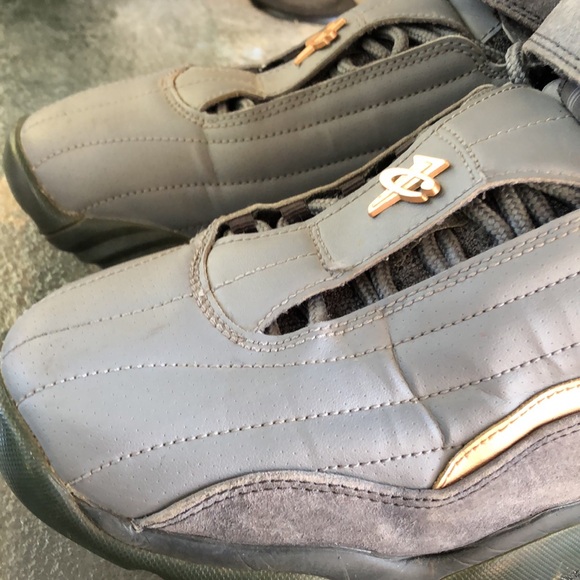 NIKE Air Pennys IV 4 Wolf Grey Metallic Cooper Basketball Sneakers - Picture 3 of 11